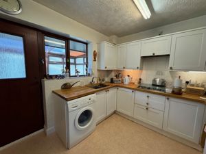 Kitchen- click for photo gallery